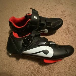Peloton spin shoes